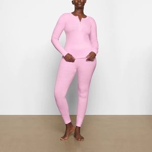 Skims Logo Pointelle Set In Bubble Gum Size M